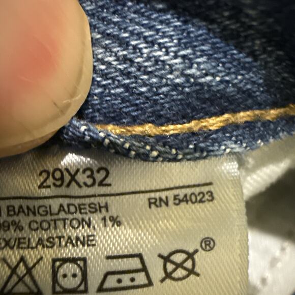 Old Navy Slim All Temp Medium Distressed Wash 5 Pocket Jeans Men’s Size 29 x 32 - Picture 7 of 11